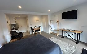 Dunrovin Motel